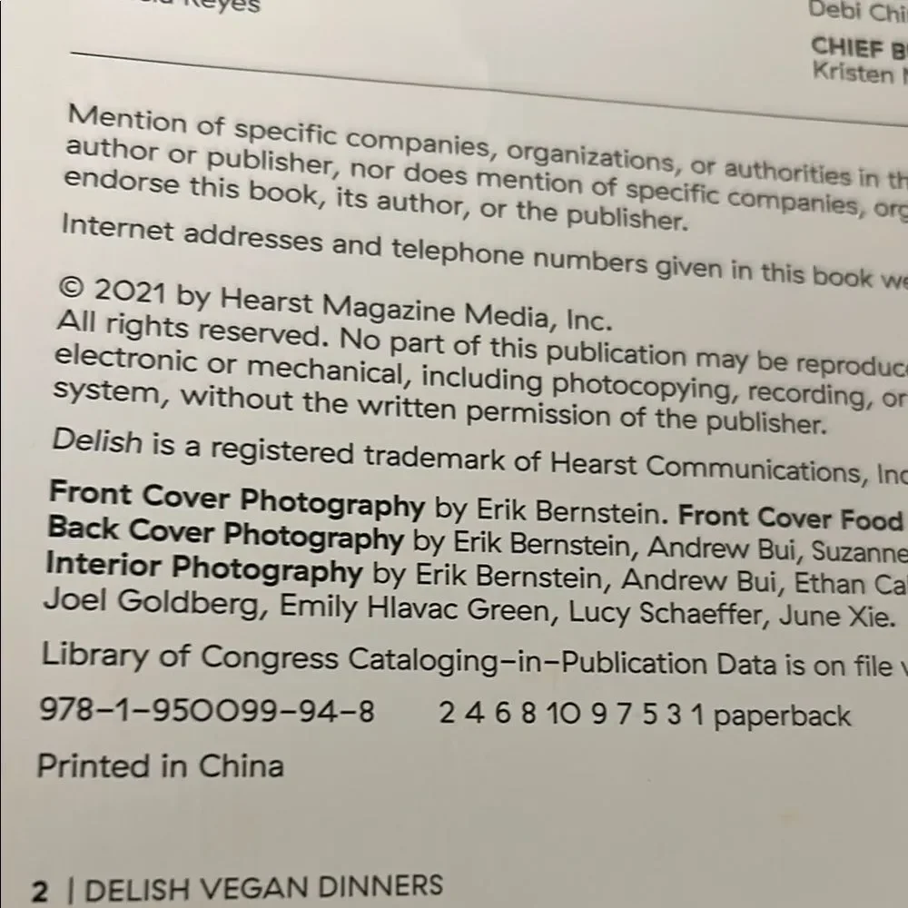 Vegan Dinners Cookbook - Green Cover 2021